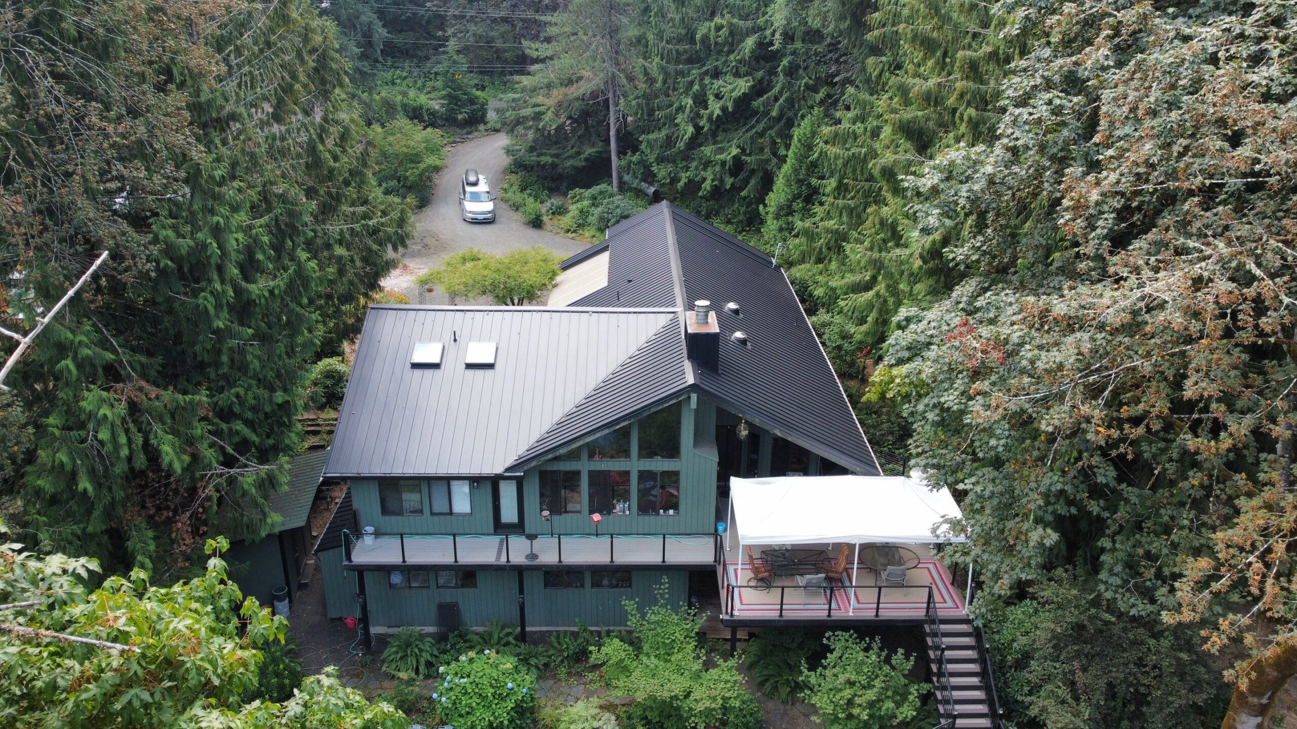 New roof installation improving protection on weathered Florence coastal home